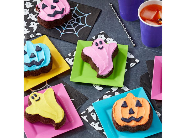Wilton Mini Halloween Cake Pan