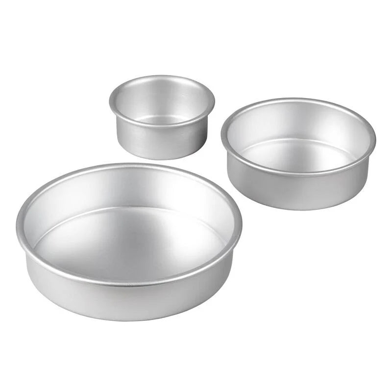 Wilton 3-Piece Round Cake Pan Set (4-6-8in)
