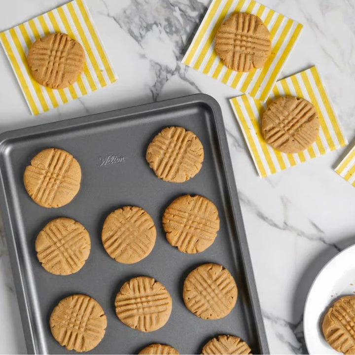 Wilton Silver Non-Stick Baking Sheet - Medium